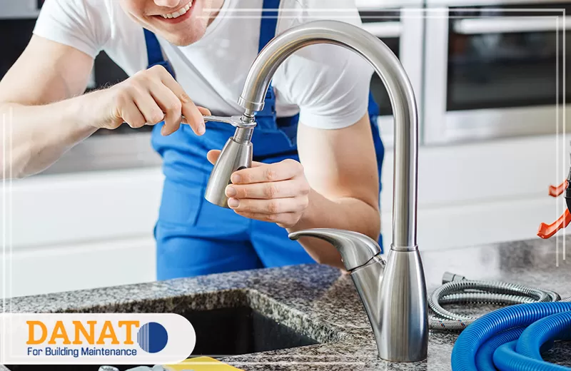 سباك صرف صحي في أم القيوين 0545248958 شركة دانات اللؤلؤ سباك صرف صحي في أم القيوين، متخصص في كشف وتسليك المجاري وصيانة أنظمة الصرف بأحدث الأدوات وبأعلى جودة.