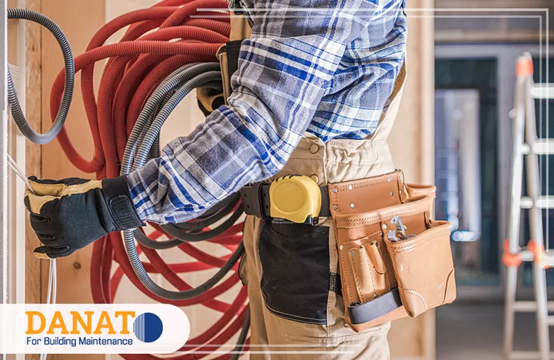 شركة صيانة عامة في الفجيرة 0545248958 دانات اللؤلؤ فني من شركة صيانة عامة في الفجيرة ينظم تمديدات الكهرباء بدقة لضمان أمان المنزل وجودة التشغيل. بسرعة.
