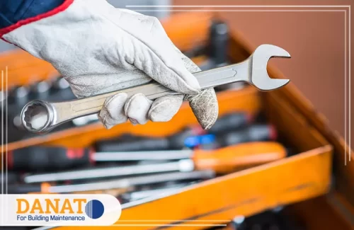 فني صيانة في العين 0545248958 شركة دانات اللؤلؤ فني كهرباء يراجع لوحة التوزيع ويتأكد من سلامة التوصيلات المنزلية.
