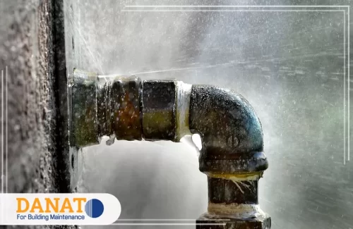 اصلاح تسرب مياه الجدار في عجمان 0545248958 دانات اللؤلؤ إصلاح تسربات المواسير فورًا يساهم في حل ارتفاع فاتورة المياه في عجمان وتجنب الهدر.
