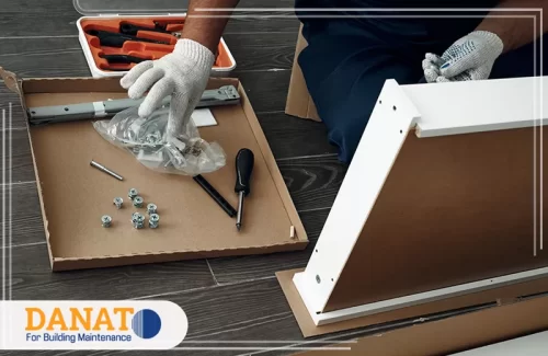شركة فك وتركيب اثاث في ابوظبي 0545248958 شركه دانات اللؤلؤ تجهيز المفصلات والبراغي وتركيبها بعناية للحفاظ على قوة القطعة وسهولة استخدامها.