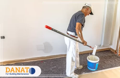 أفضل صباغ في أبوظبي 0545248958 شركة دانات اللؤلؤ تنفيذ دهانات خارجية لمبنى سكني باستخدام سقالة آمنة في أبوظبي.